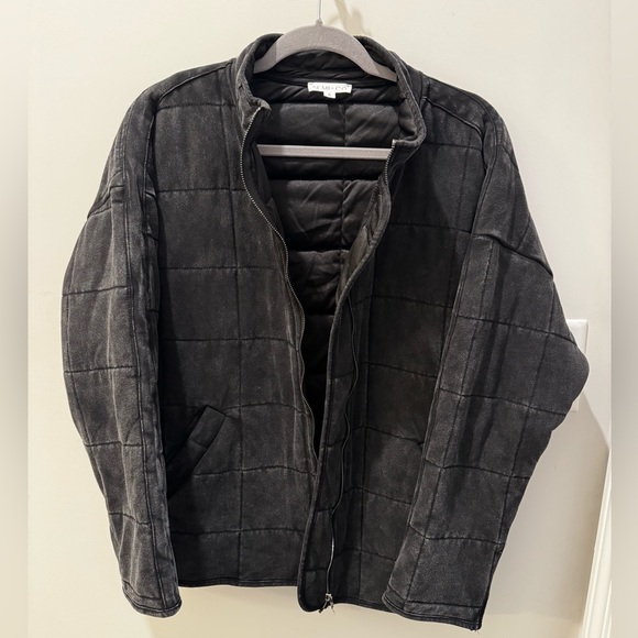 Women’s Quilted Oversized Jacket (faded black) - Picture 2 of 3